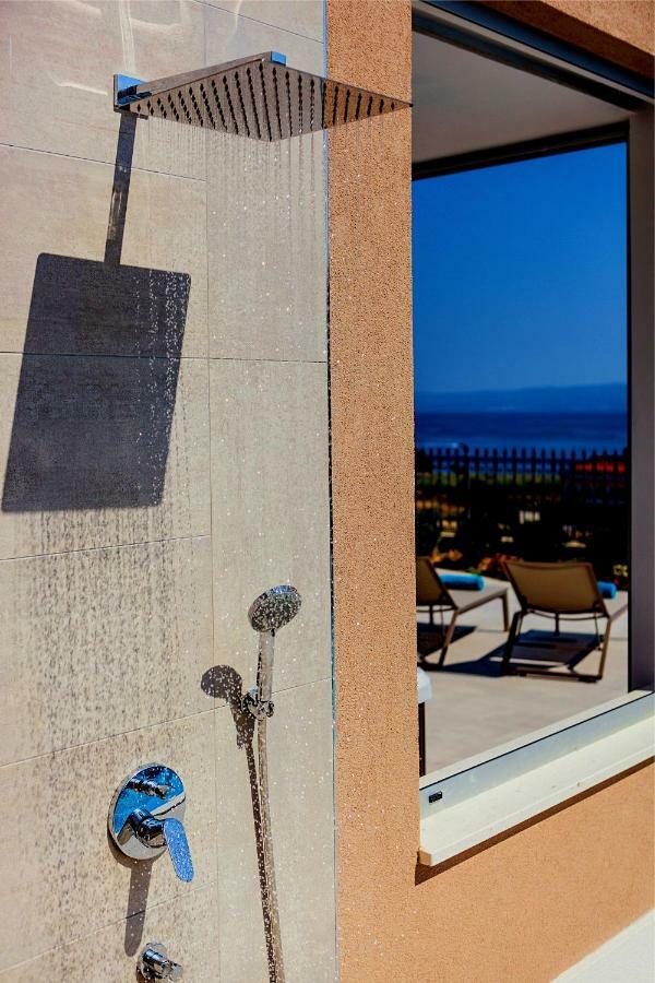 Villa Sea Breeze Split Exteriör bild